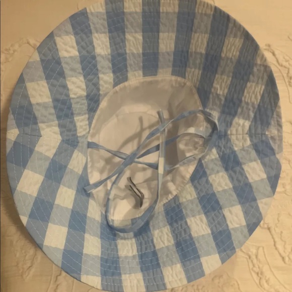 Woman’s hat - Picture 5 of 7